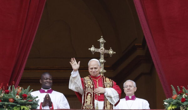 Il Papa, ‘basta guerra in Ucraina, ora Mosca e Kiev dialoghino’