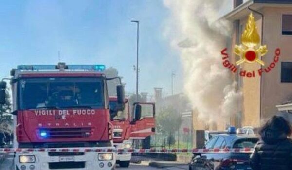 Incendio in appartamento nel Padovano, due bambini intossicati