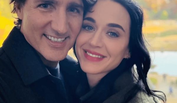 Katy Perry e Justin Trudeau sono una coppia: c’è il selfie dell’ufficialità