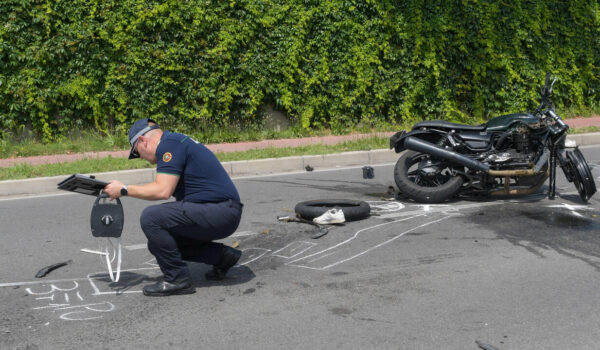 Moto contro furgone, morto un veneziano 40enne alle porte di Belluno