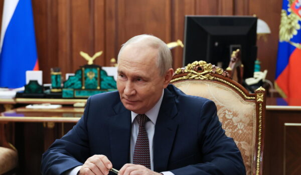 Putin, colloqui trilaterali dovrebbero riguardare garanzie sicurezza anche per Mosca
