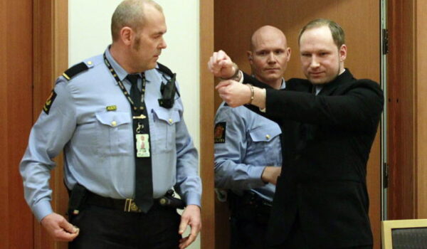 A 10 anni dalla strage, Breivik chiede libertà condizionale