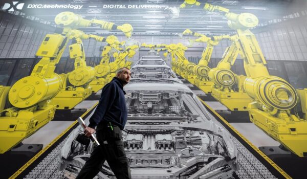 La fiducia delle imprese tedesche sale oltre le stime in ottobre