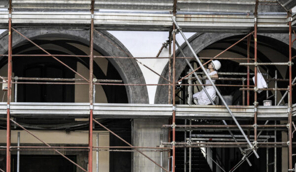 Operaio ha un malore in cantiere, morto nel Vicentino