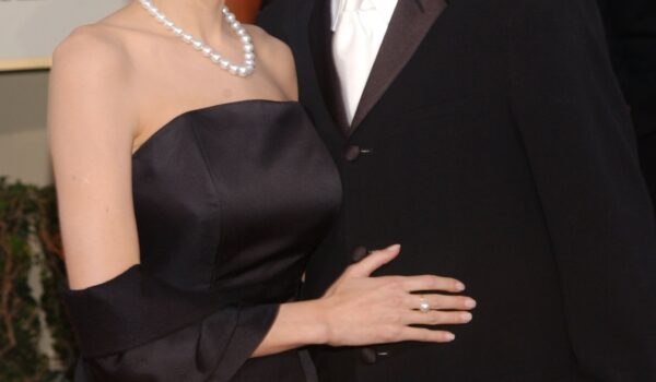 Billy Bob Thornton sul matrimonio con Angelina Jolie: «Eravamo solo romantici, ma per il mondo eravamo vampiri. Abbiamo trascorso momenti meravigliosi insieme»