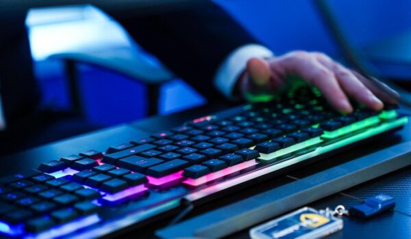 In Italia il 10% cyberattacchi mondiali, per Difesa +600%