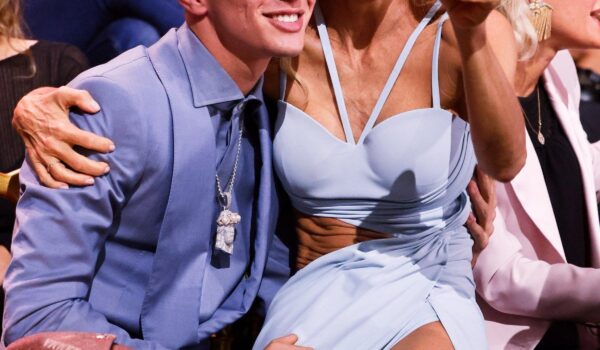 Martina Colombari rompe il silenzio sull’intervista di Achille Costacurta: «Mi ha tolto un peso. All’inizio mi chiedevo solo dove avevo sbagliato. Mi hanno accusato di essere una madre che non aveva fatto niente»