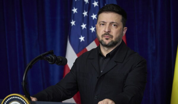 Zelensky, lavoriamo a una riunione dei Volenterosi il 6 in Francia