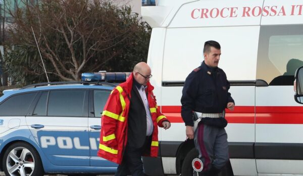 Giovane di 25 anni grave per sospetta overdose in un hotel di Vicenza