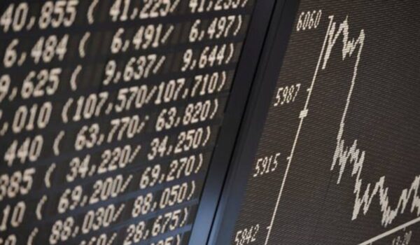 Borsa: Europa chiude in calo, tiene Londra (+0,4%) con il farma