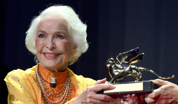 Ellen Burstyn Leone alla carriera, ‘spero il mio Paese trovi presto una strada maestra’