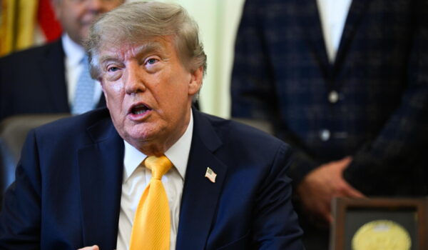 Trump, ‘restaurata a Washington la statua di Dante Alighieri’